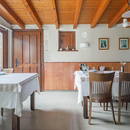 Camino Apartment
